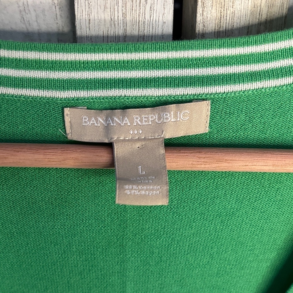 Preppy Chic! Banana Republic Green Tipped Cardigan - Picture 3 of 8